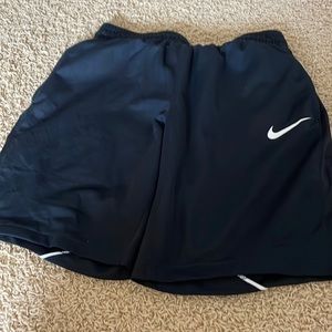 Womens Nike basketball shorts - black